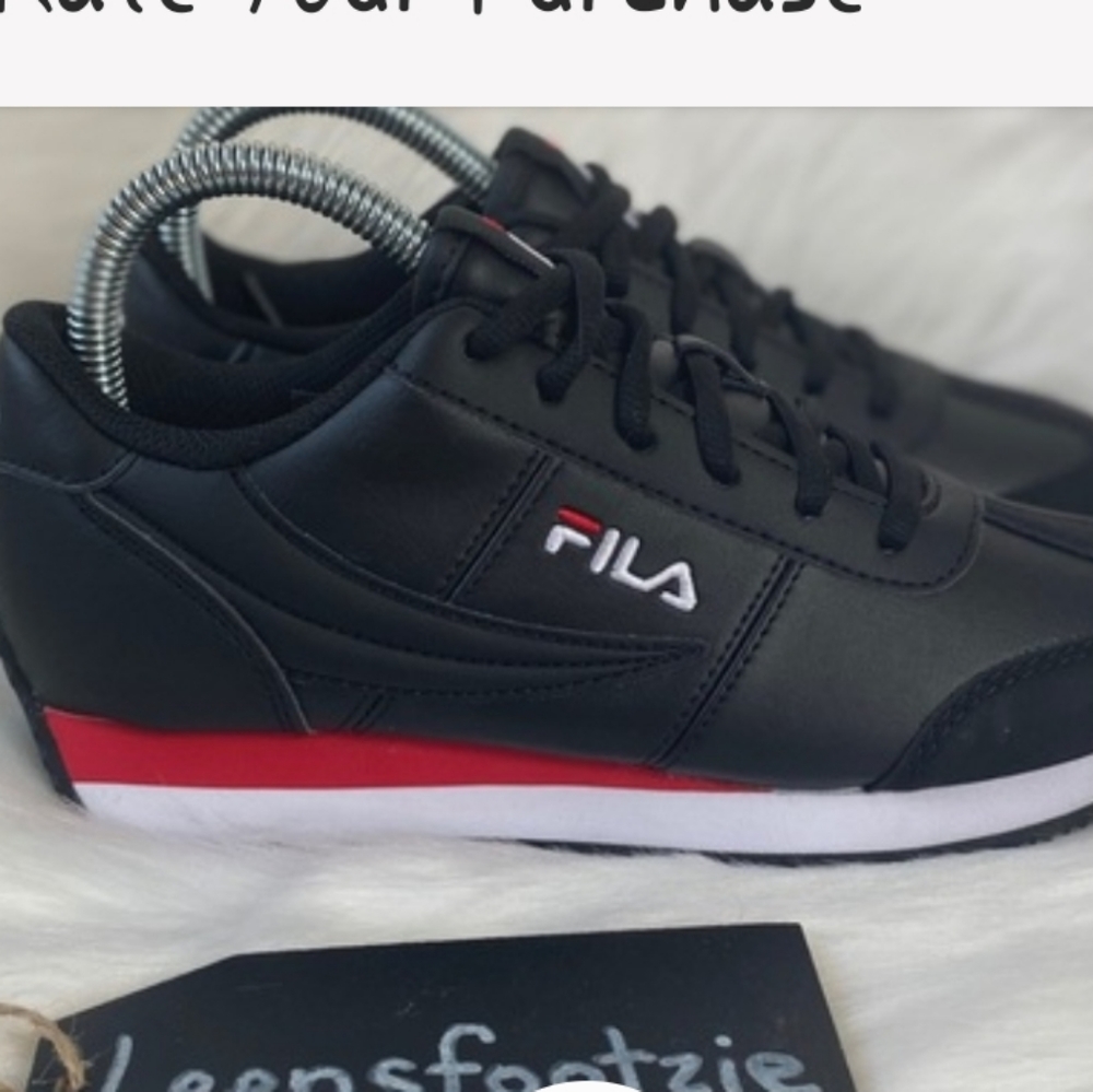 New Fila Women’s Athletic Sneaker
